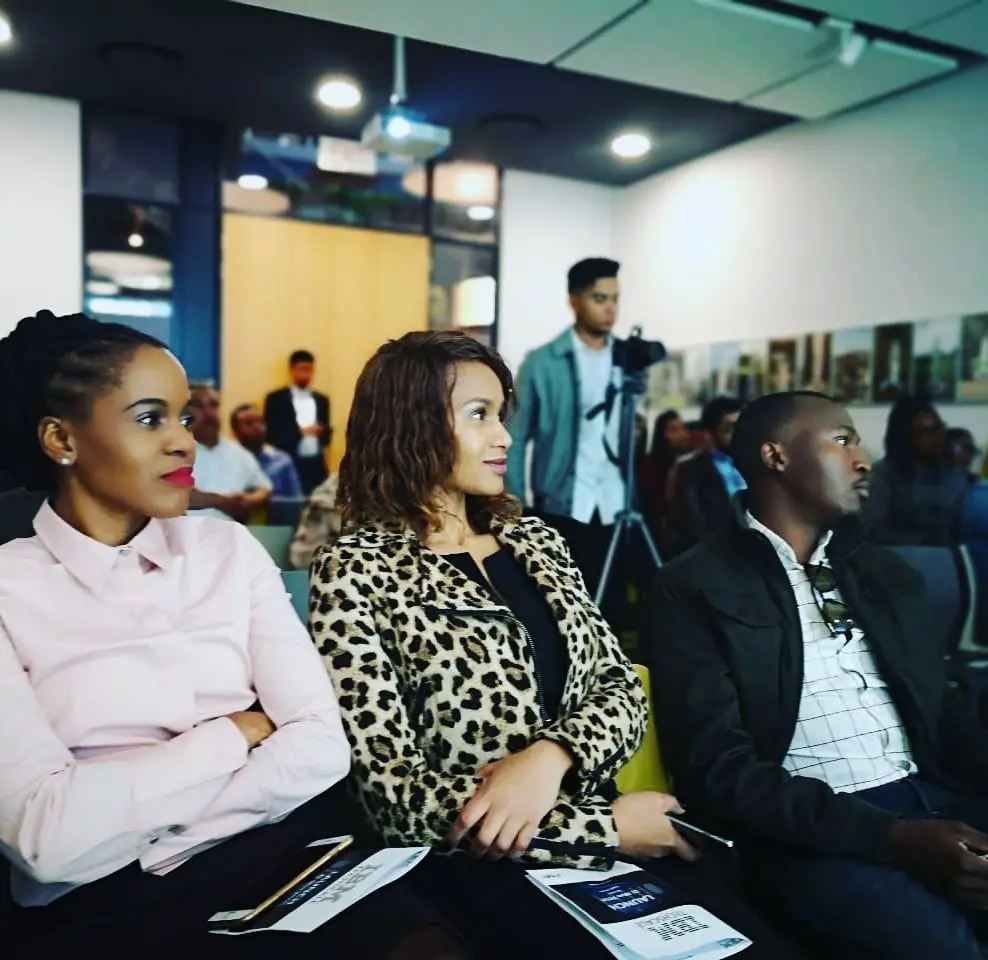 60197717_661439830936745_7886985877267085368_n